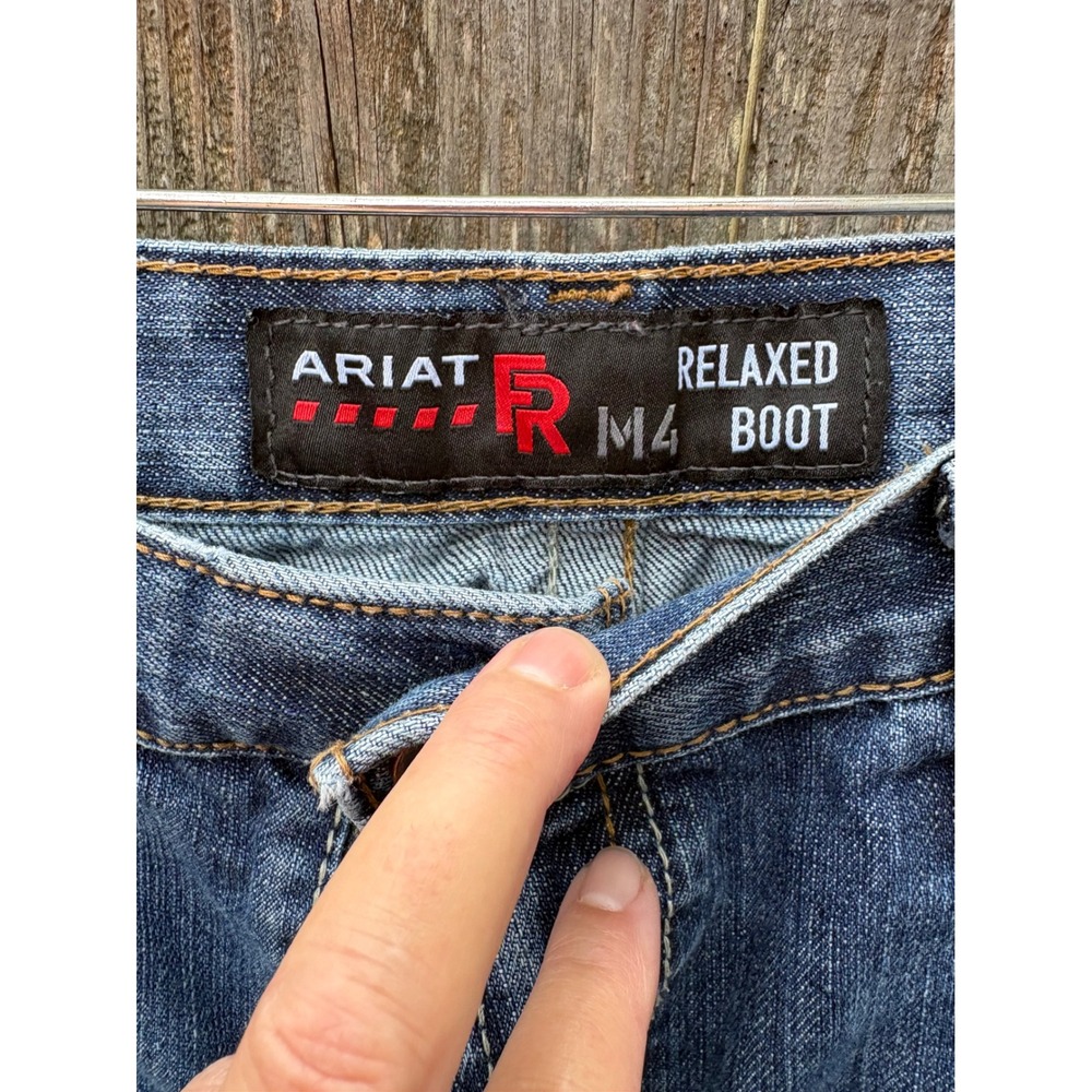 Ariat FR M4 Relaxed Boot Cut Jeans Mens 38x26 Medium Wash Flame Resistant CAT 2‎